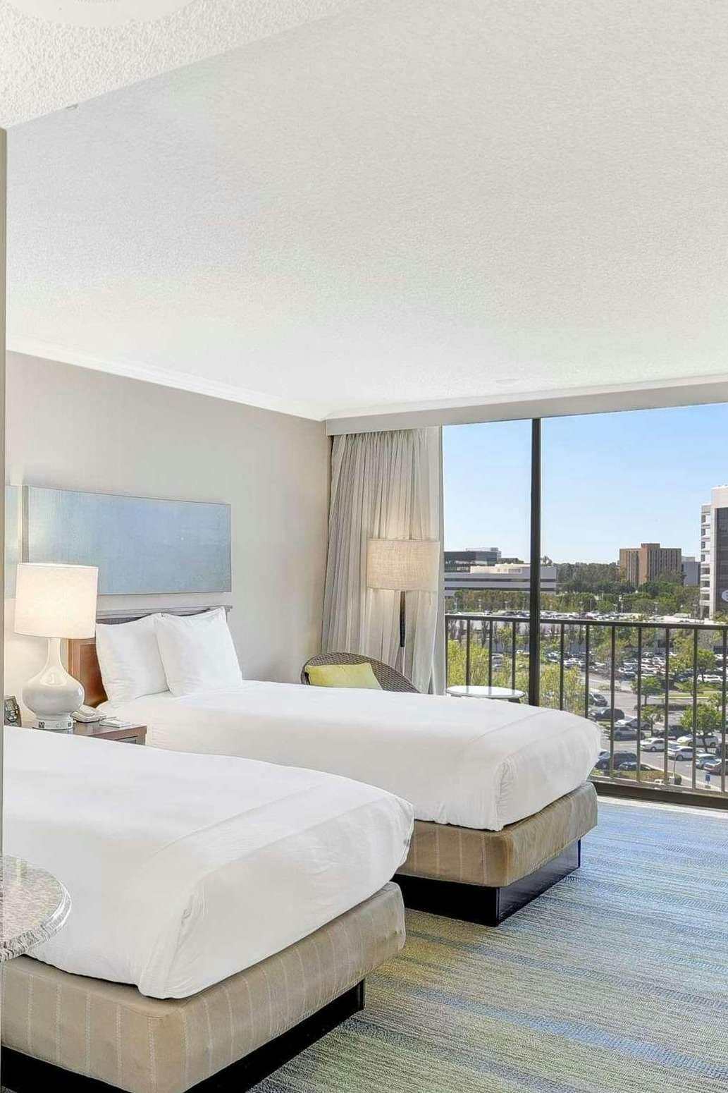 Hotel Hilton Irvine/Orange County Airport photo 2