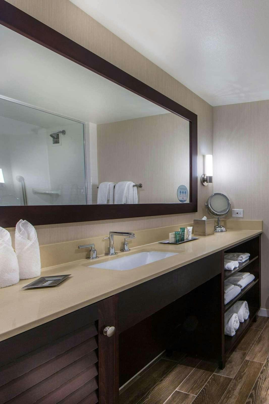 Hotel Hilton Irvine/Orange County Airport photo 4