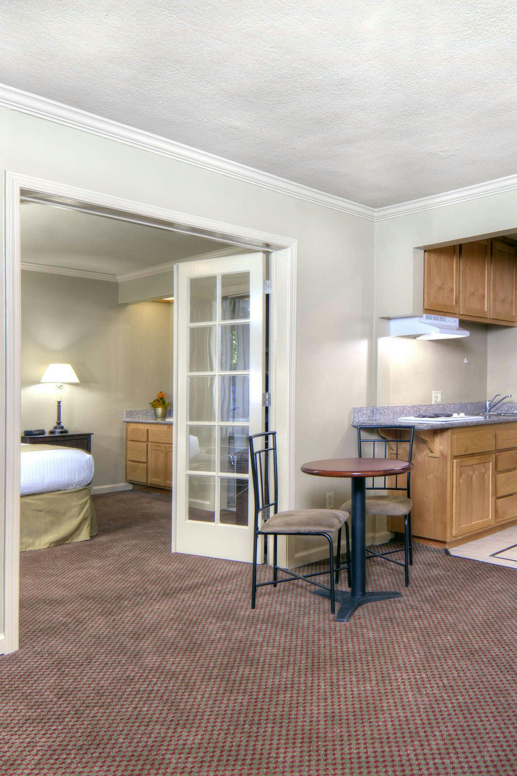 Hotel University Park Inn and Suites photo 3