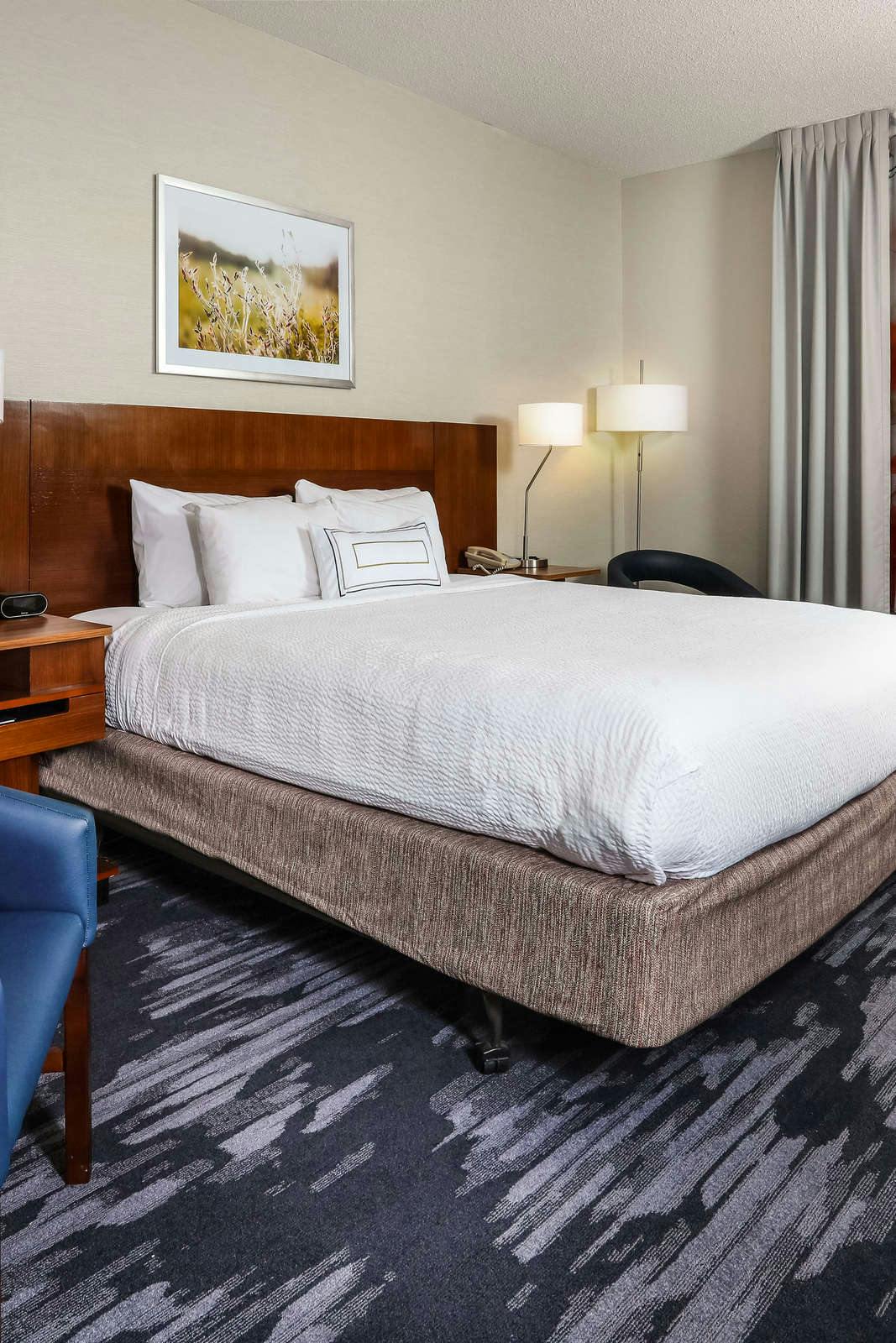 Hotel Fairfield by Marriott Charleston North/Ashley Phosphate photo 2