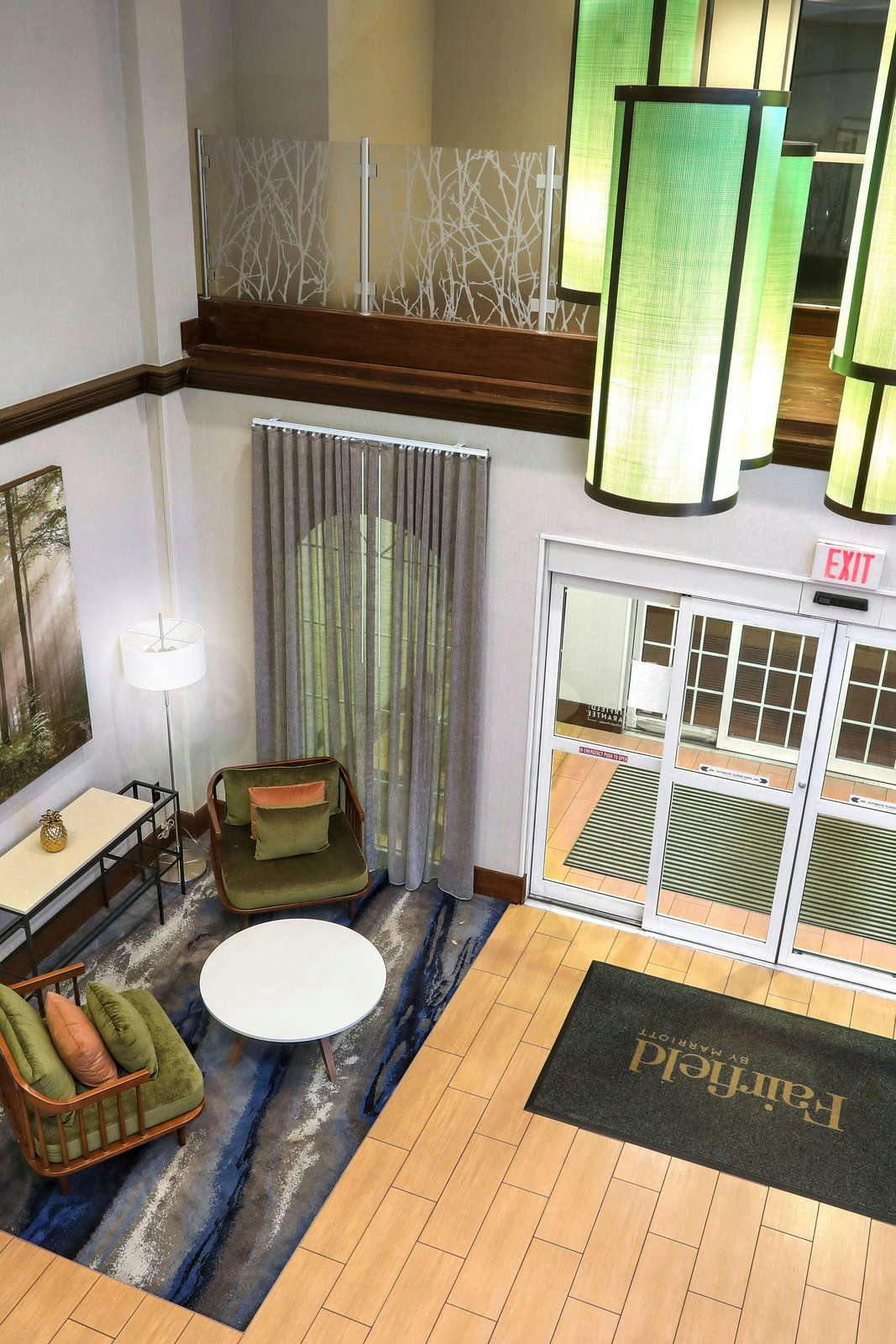 Hotel Fairfield by Marriott Charleston North/Ashley Phosphate photo 4