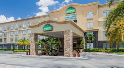 Wingate by Wyndham Universal