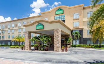Wingate by Wyndham Universal