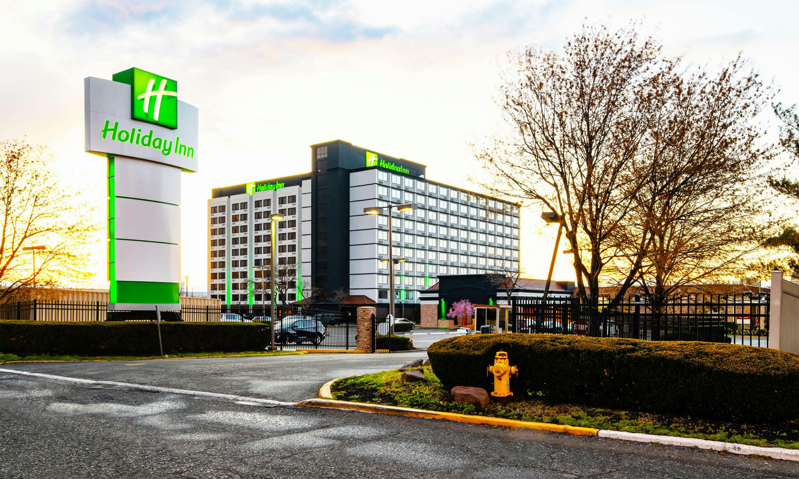 Holiday Inn Newark International Airport