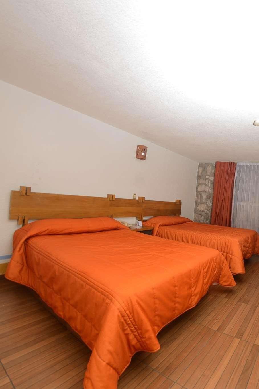 Hotel Howard Johnson by Wyndham Morelia Calle Real photo 3