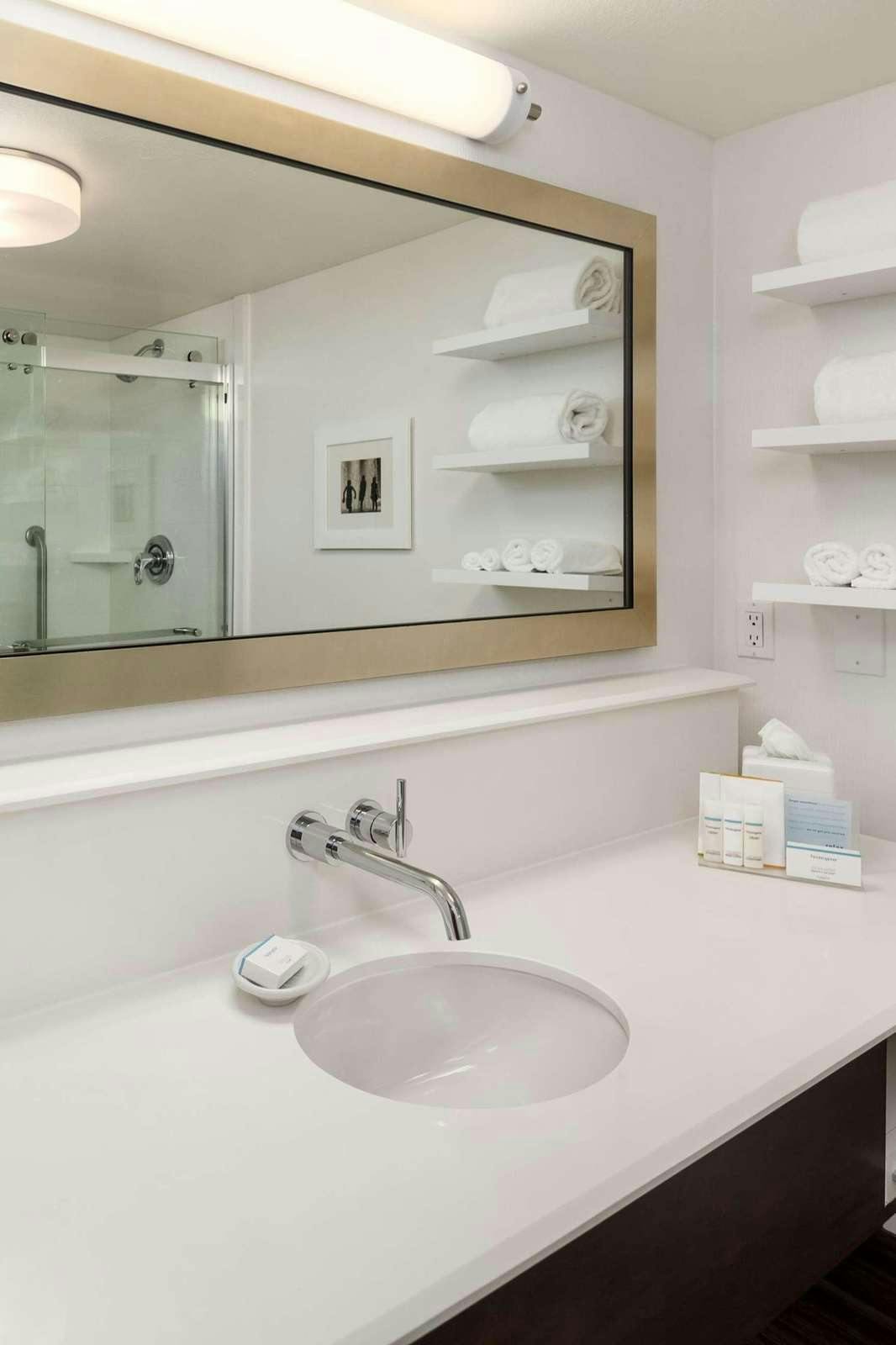 Hotel Hampton Inn & Suites Seattle-North/Lynnwood photo 5