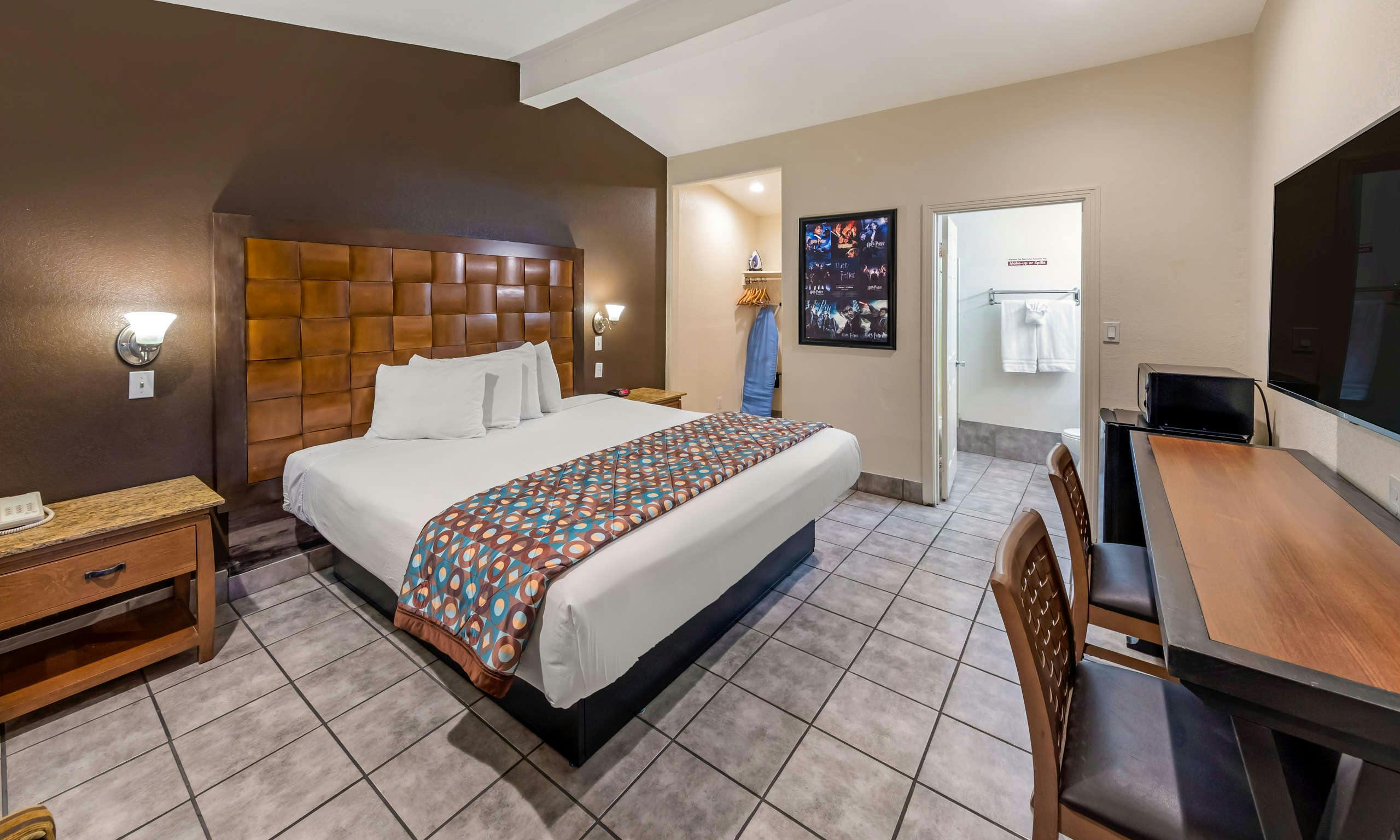 Anaheim Discovery Inn & Suites