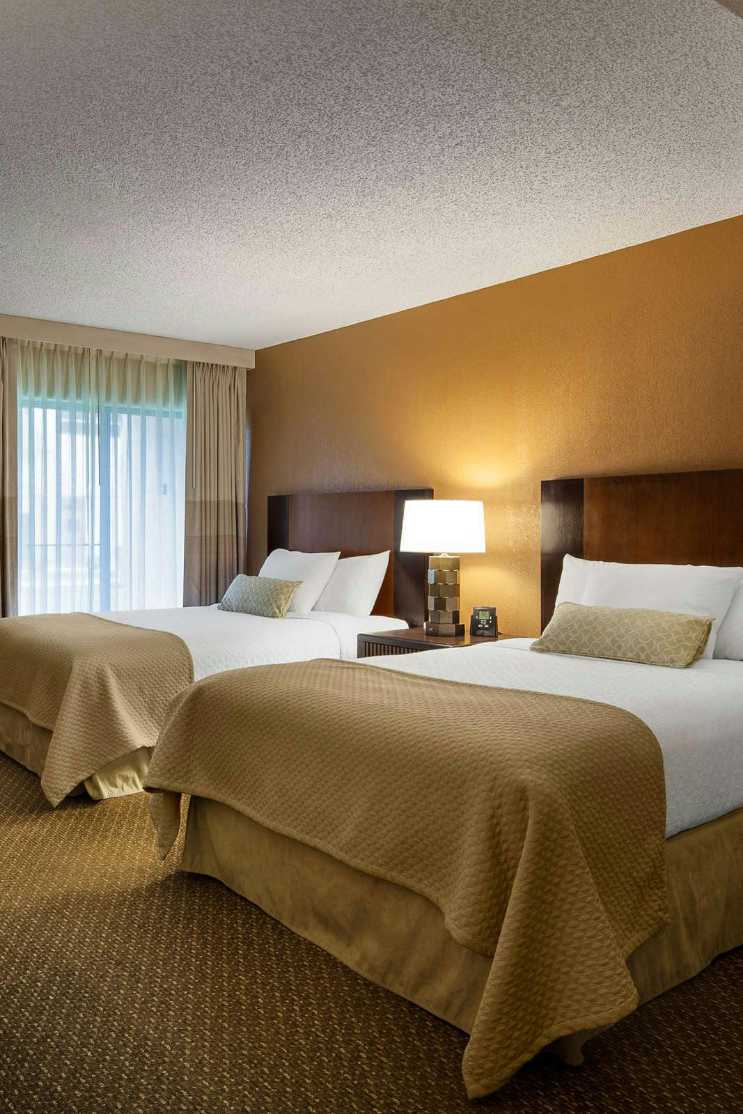 Hotel Embassy Suites Tempe photo 4