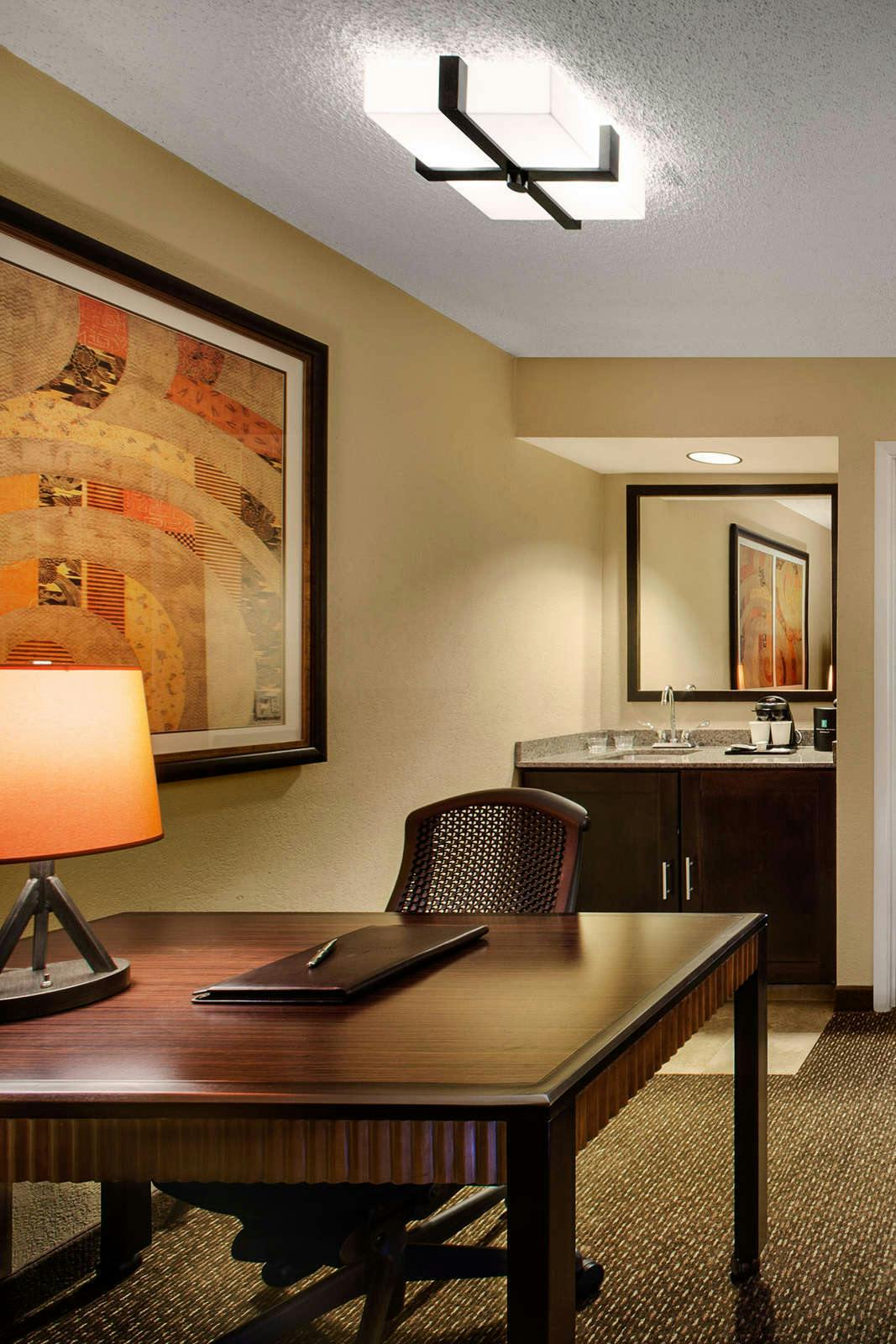 Hotel Embassy Suites Tempe photo 5