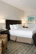 Hotel DoubleTree by Hilton Hotel Hartford - Bradley Airport photo 2