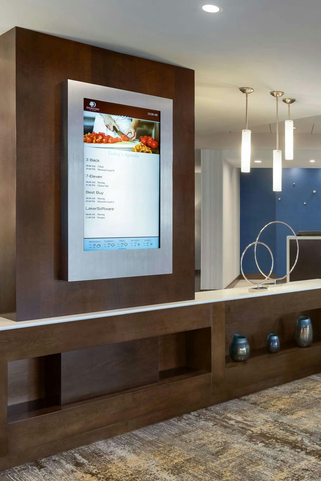 Hotel DoubleTree by Hilton Hotel Hartford - Bradley Airport photo 4