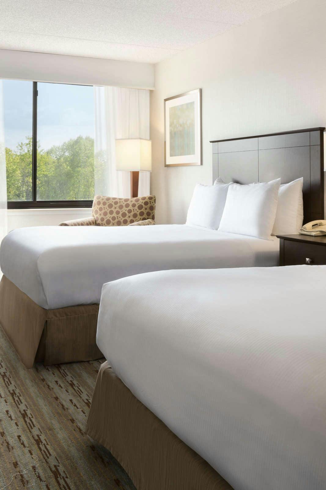 Hotel DoubleTree by Hilton Hotel Hartford - Bradley Airport photo 1