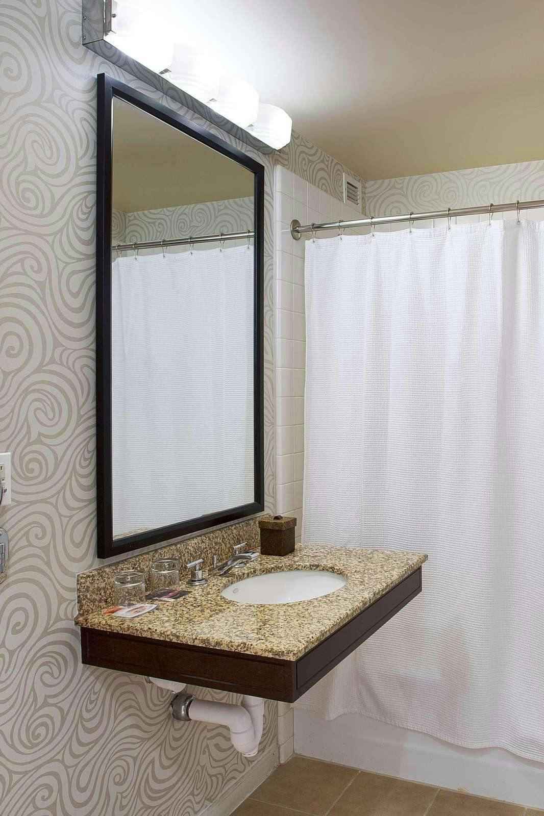 Hotel Juniper Hotel Cupertino, Curio Collection By Hilton photo 5