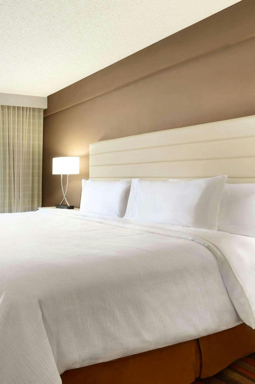 Hotel Embassy Suites by Hilton Oklahoma City Will Rogers Airport photo 1