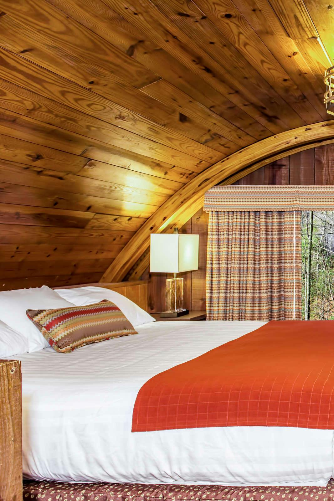 Hotel Unicoi State Park & Lodge photo 1