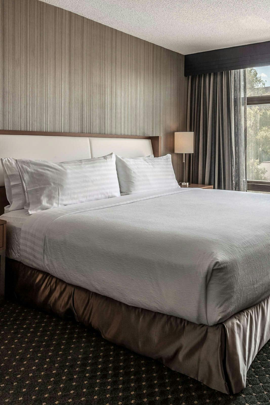 Hotel Holiday Inn Chicago North Evanston photo 2