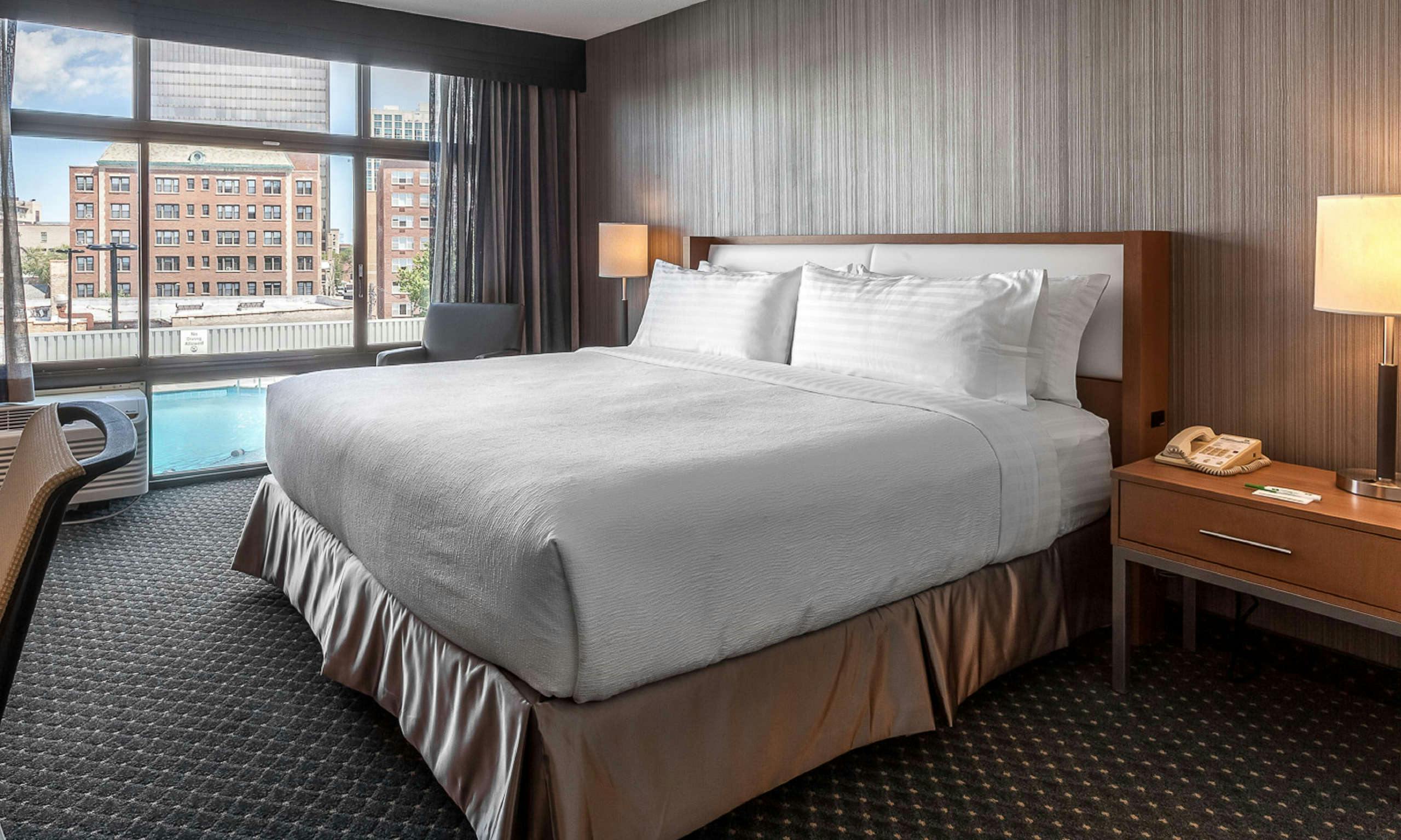 Holiday Inn Chicago North Evanston