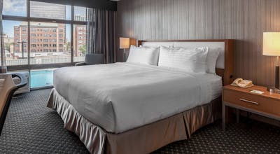 Holiday Inn Chicago North Evanston