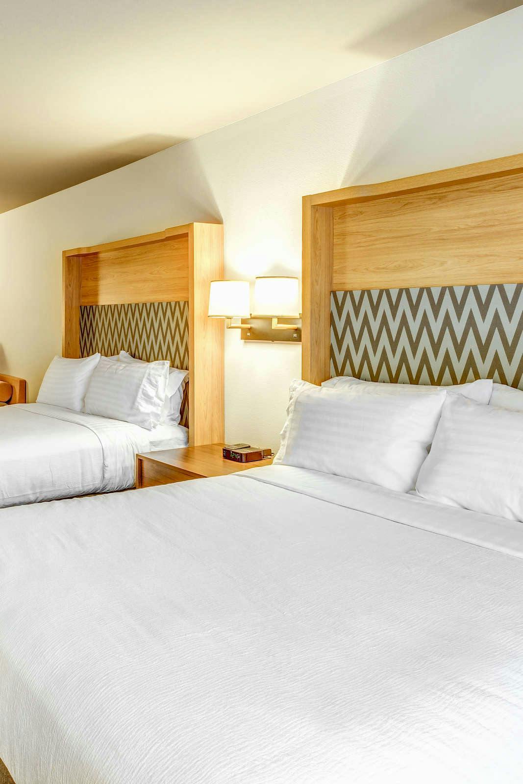 Hotel Holiday Inn & Suites Bellingham photo 4