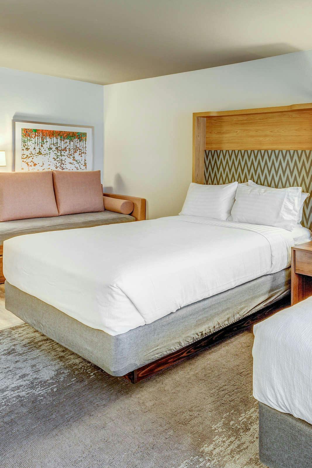 Hotel Holiday Inn & Suites Bellingham photo 3