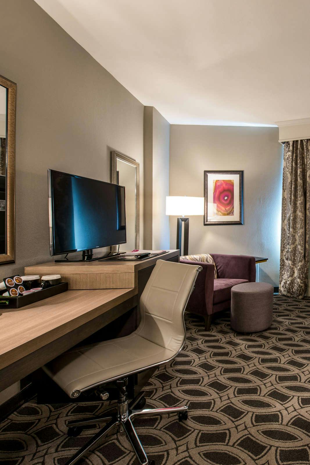 Hotel Crowne Plaza Saddle Brook photo 3