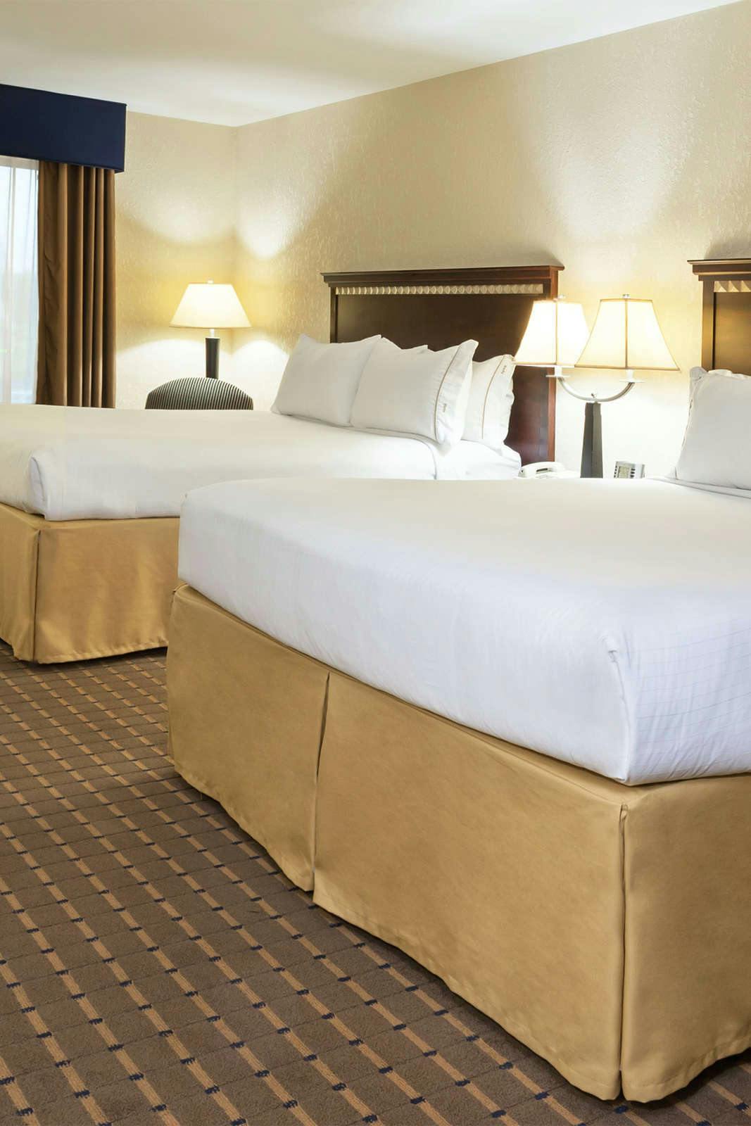 Hotel Holiday Inn Express & Suites Allentown West photo 3