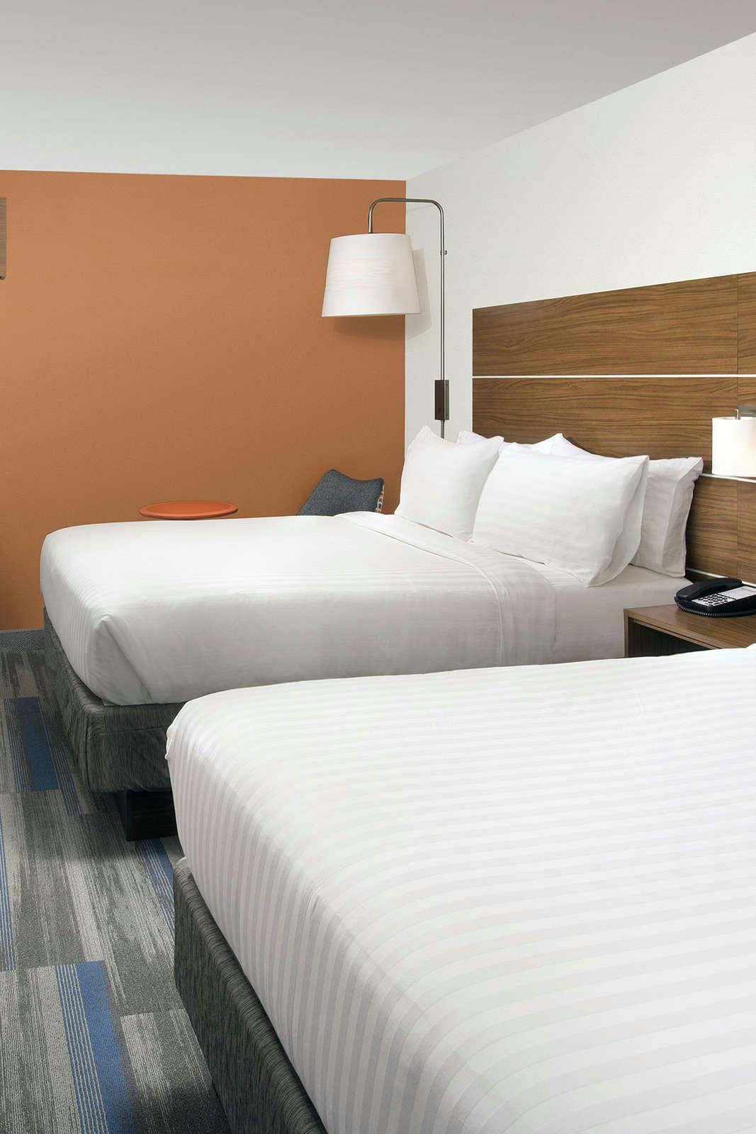 Hotel Holiday Inn Express & Suites College Park - University Area photo 1