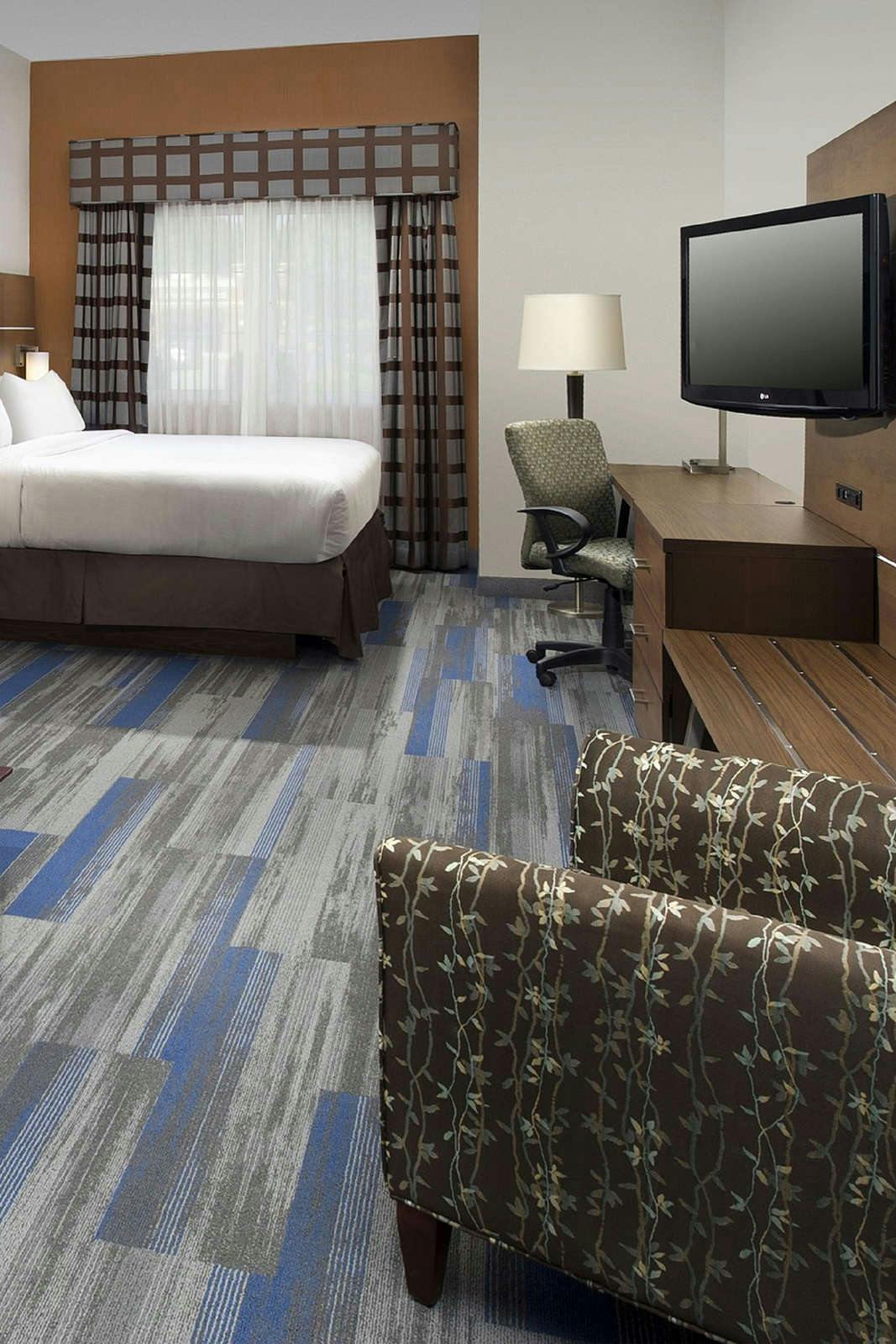 Hotel Holiday Inn Express & Suites Charlottesville - Ruckersville photo 4