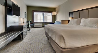 Holiday Inn Express & Suites Charleston NE Mt Pleasant US17