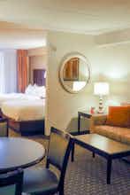 Hotel Holiday Inn Express & Suites Blacksburg University Area photo 4
