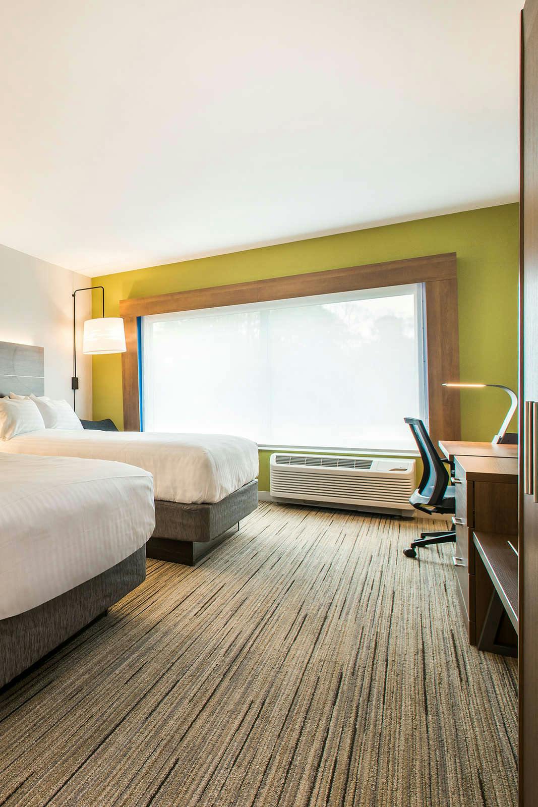 Hotel Holiday Inn Express & Suites Carrollton West photo 3