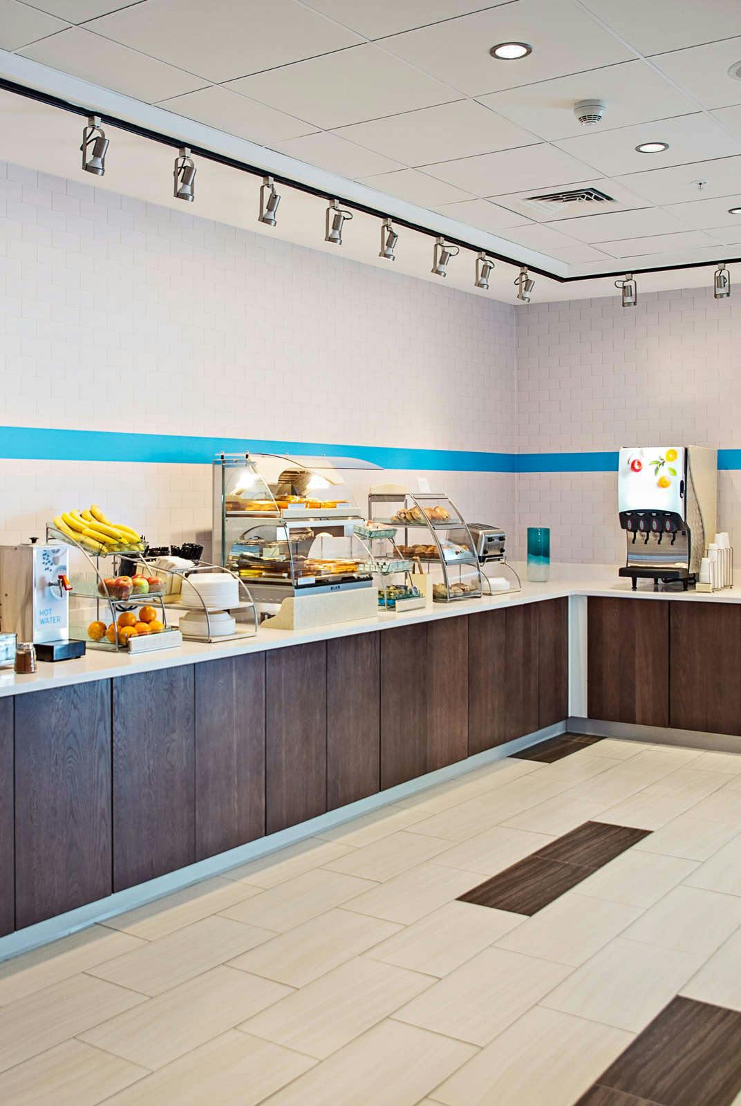 Hotel Holiday Inn Express & Suites Rantoul photo 5