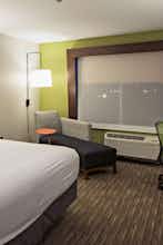 Hotel Holiday Inn Express & Suites Rantoul photo 2