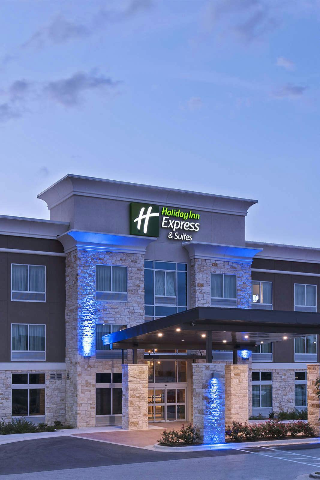 Hotel Holiday Inn Express & Suites Austin NW - Four Points photo 1