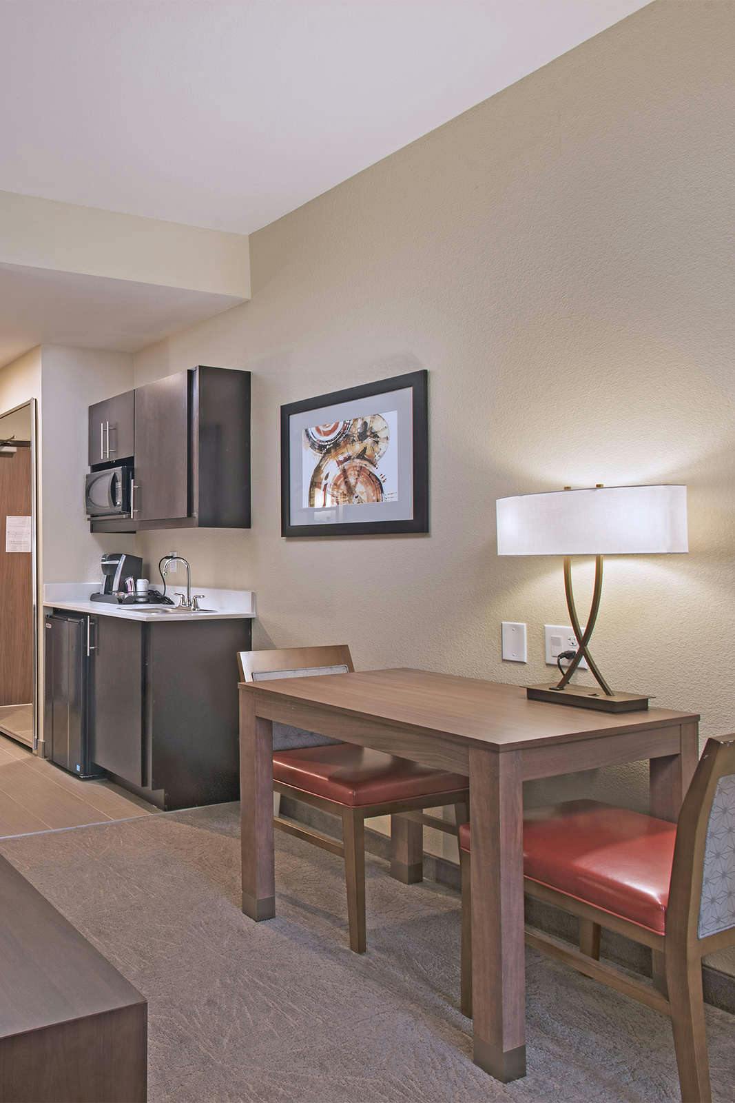 Hotel Holiday Inn Express & Suites Austin NW - Four Points photo 5