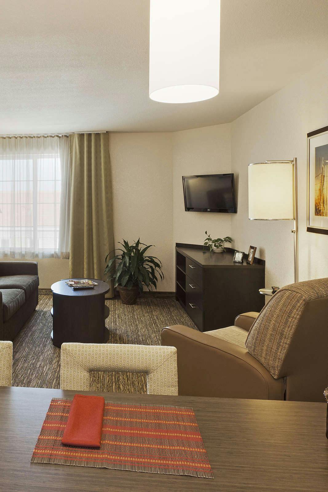 Hotel Candlewood Suites Alexandria West photo 4