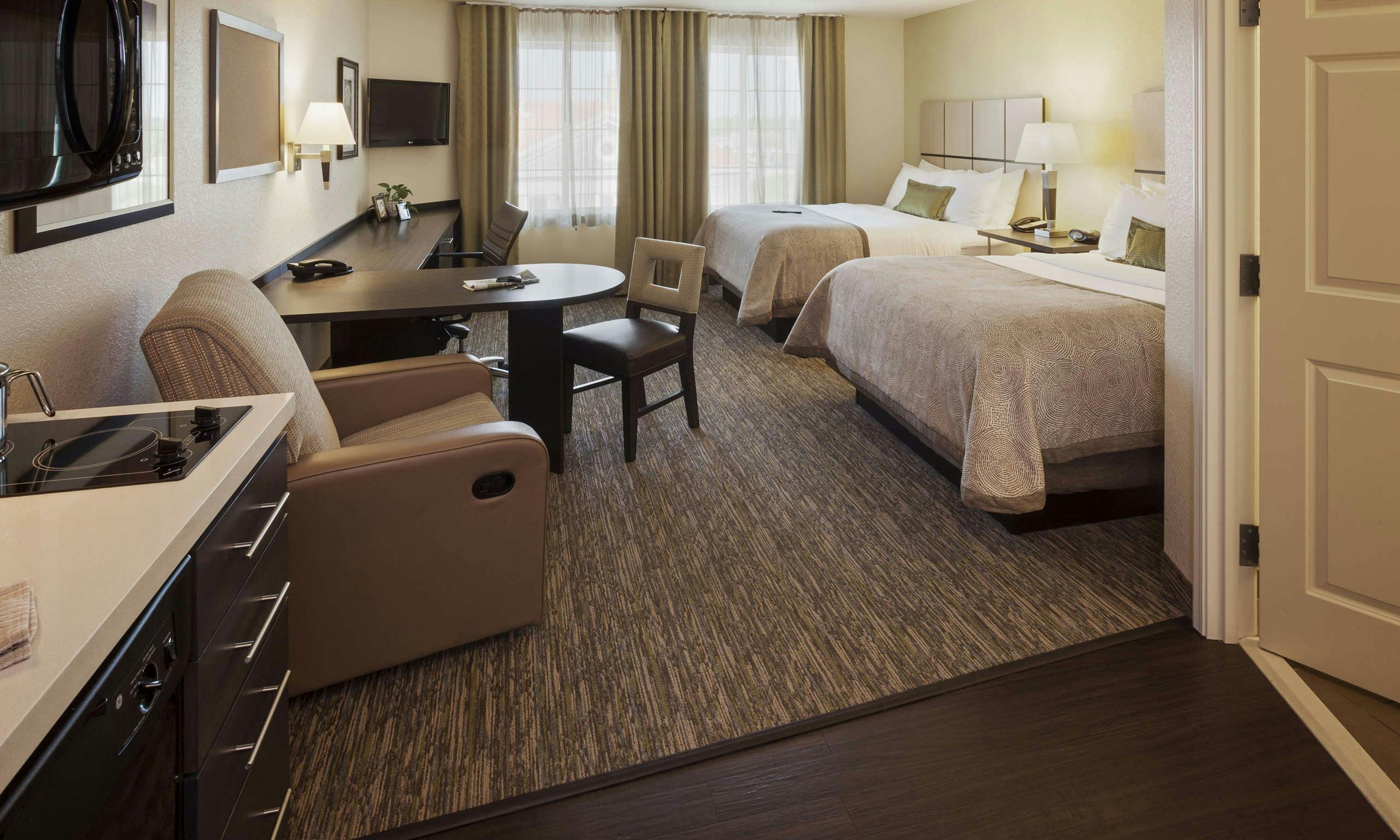Candlewood Suites Alexandria West