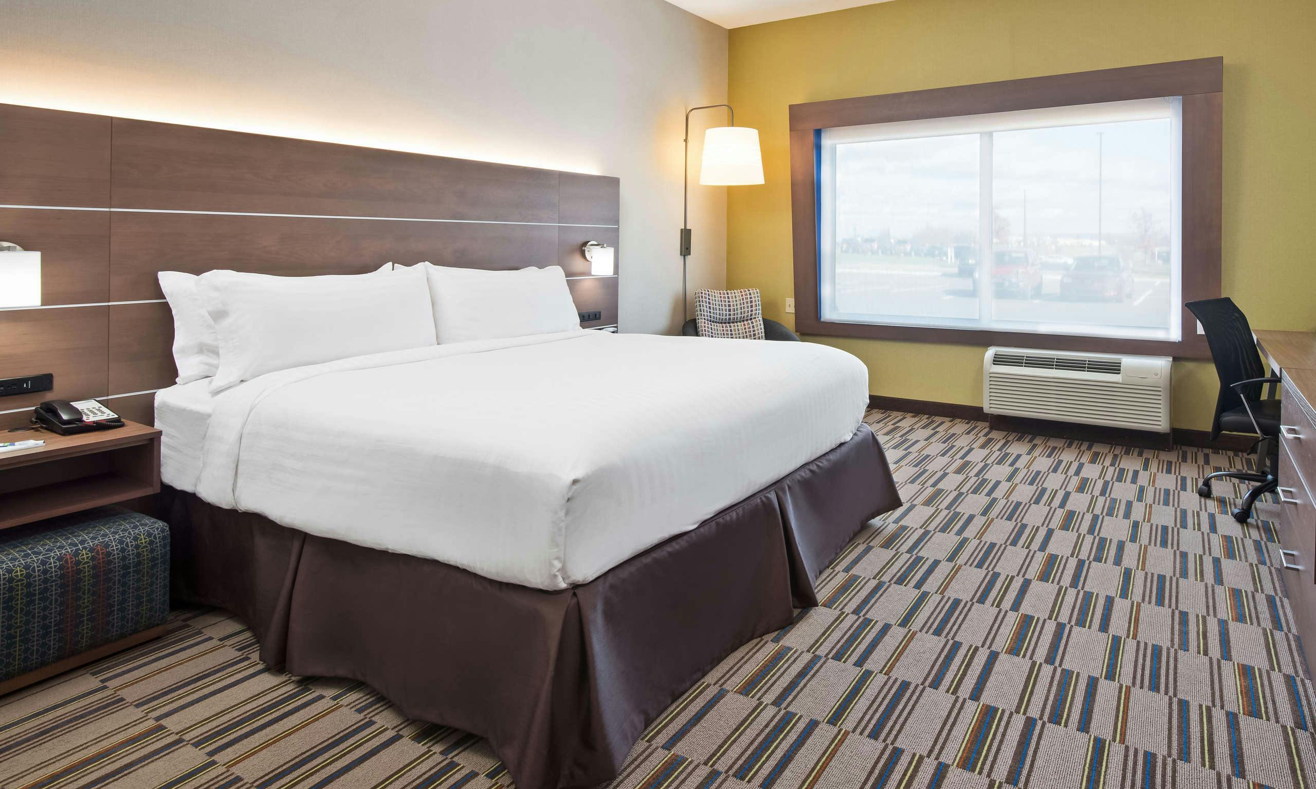 Holiday Inn Express & Suites Uniontown