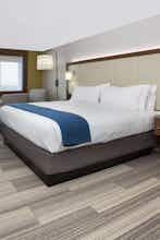 Hotel Holiday Inn Express & Suites Uniontown photo 1