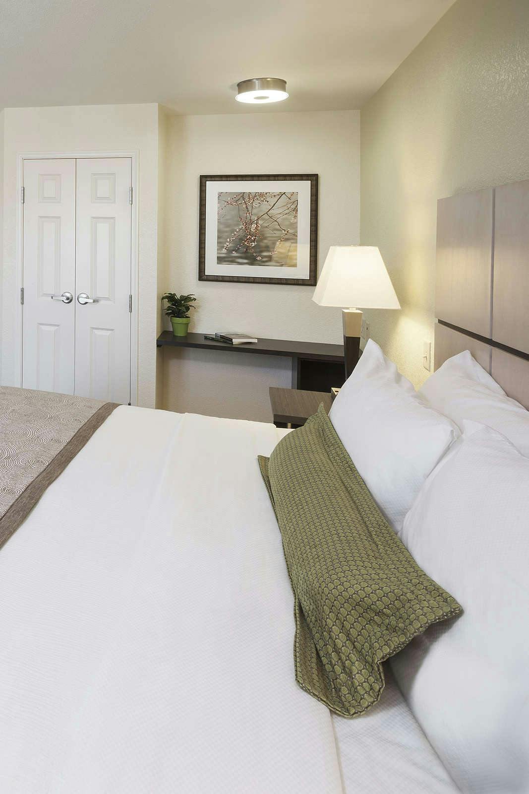 Hotel Candlewood Suites Denver North - Thornton photo 1