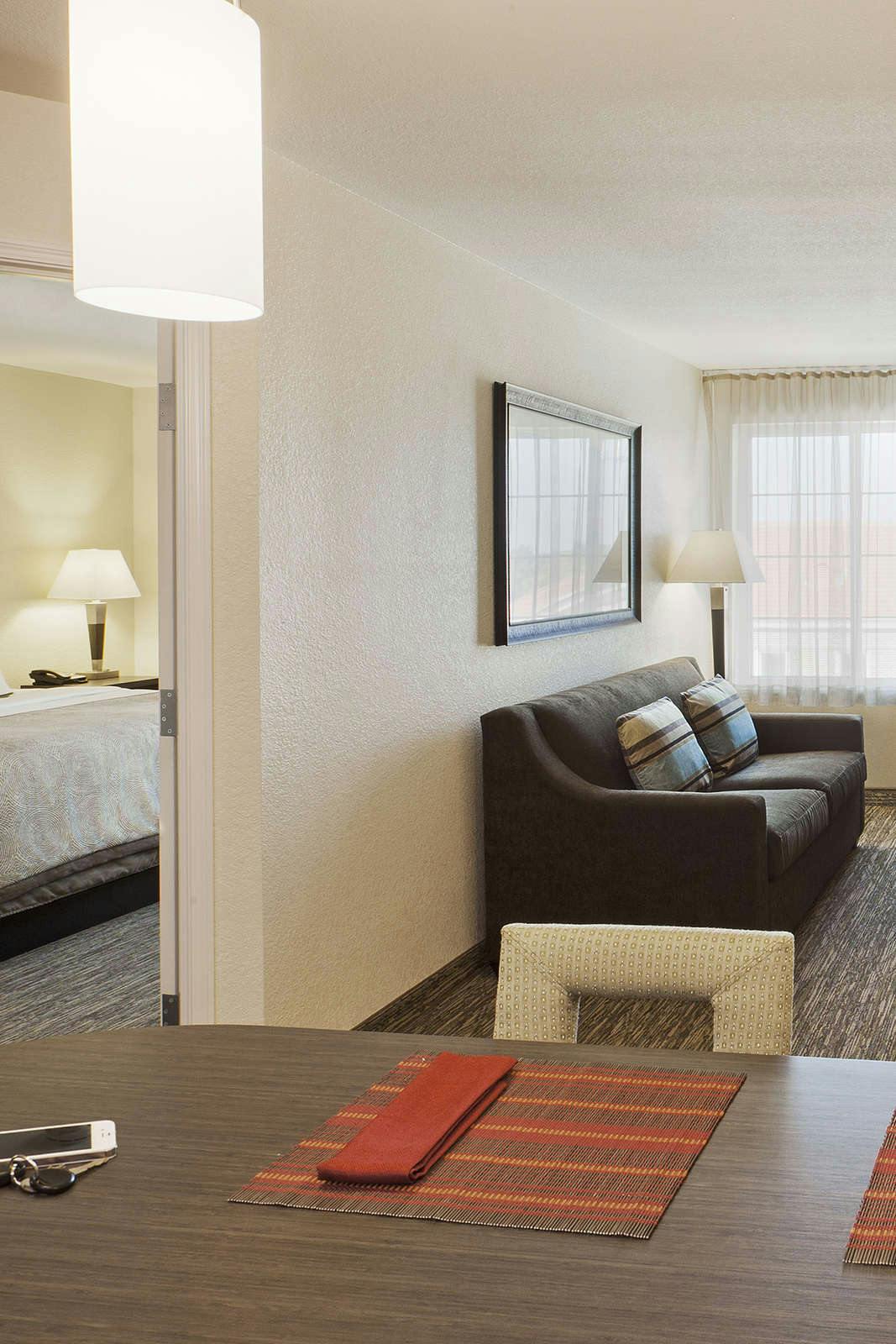 Hotel Candlewood Suites Gonzales - Baton Rouge Area photo 4