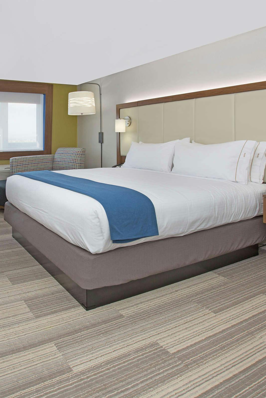 Hotel Holiday Inn Express & Suites Clarion photo 1