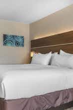 Hotel Holiday Inn Express & Suites Clarion photo 3