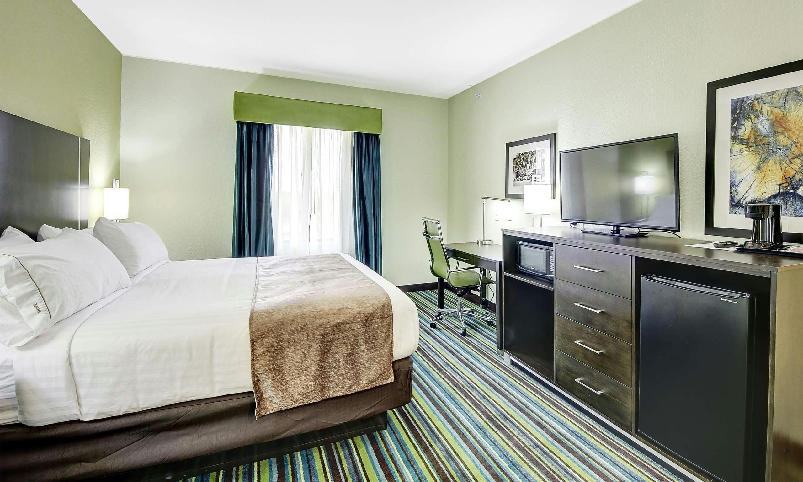 Holiday Inn Express & Suites Carrizo Springs