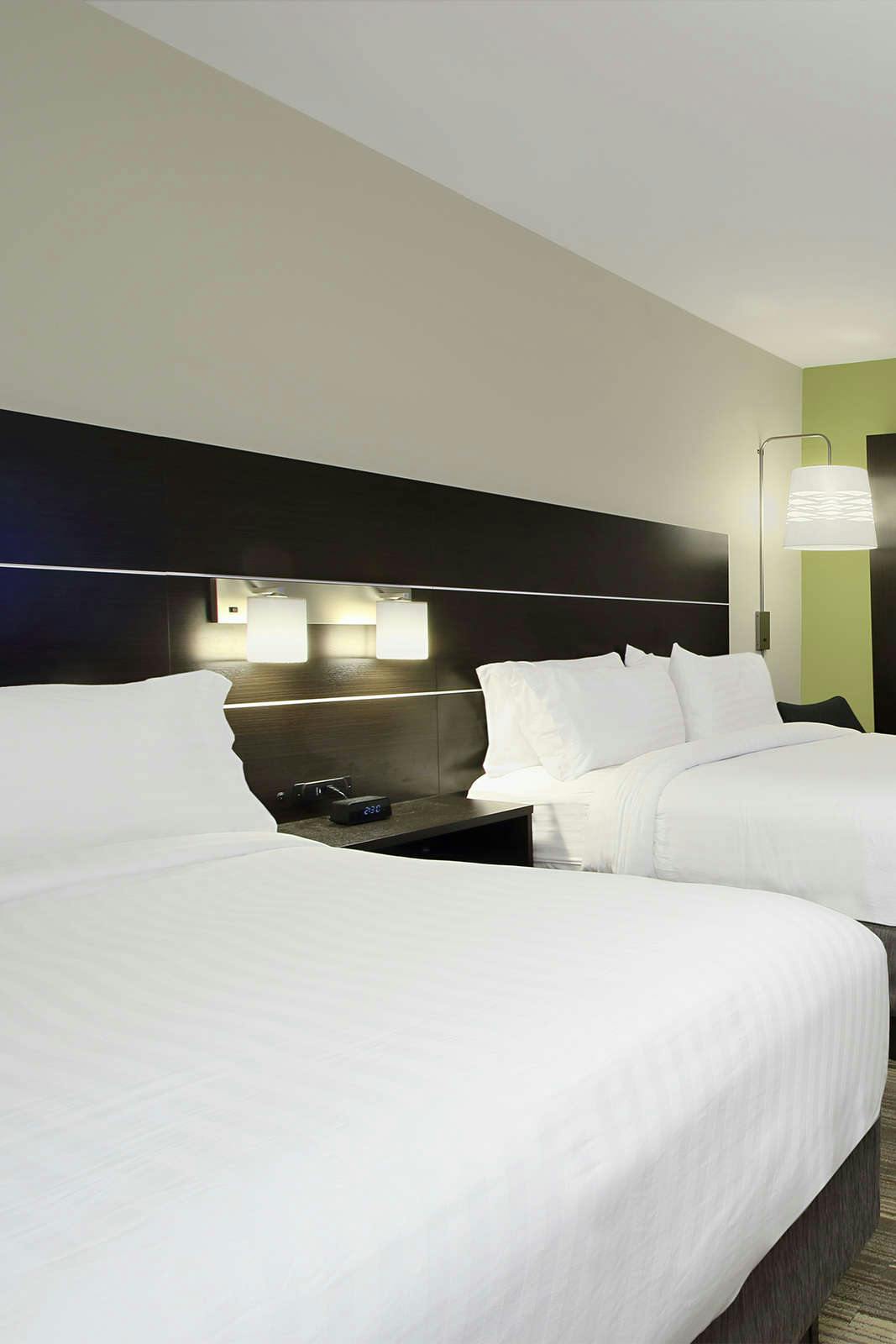 Hotel Holiday Inn Express & Suites Brookshire - Katy Freeway photo 3