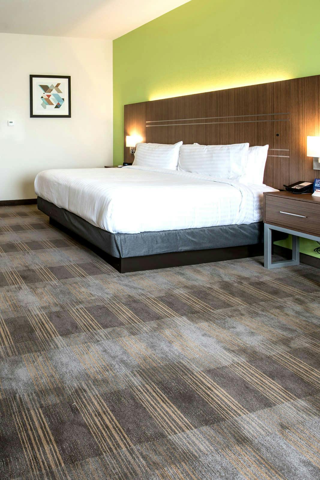 Hotel Holiday Inn Express & Suites Dripping Springs - Austin Area photo 4