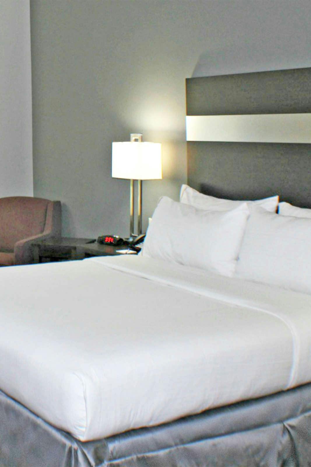 Hotel Holiday Inn Express & Suites Bonham photo 2