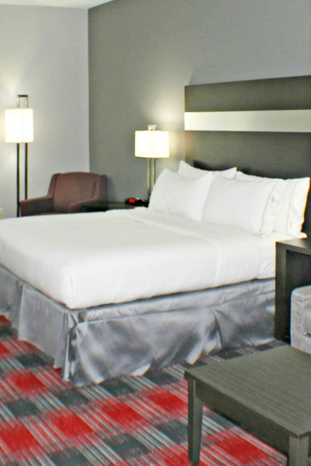 Hotel Holiday Inn Express & Suites Bonham photo 1