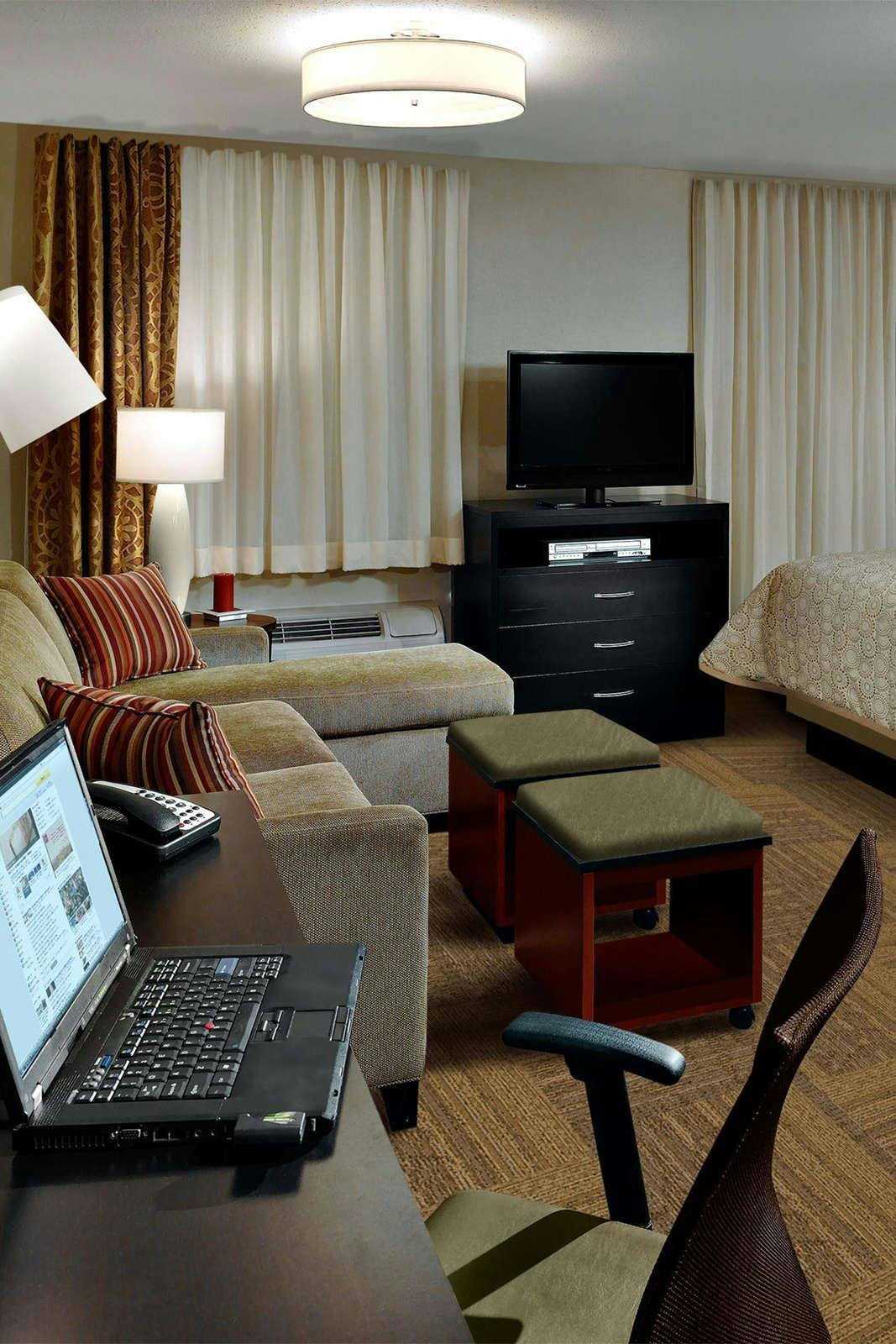 Hotel Staybridge Suites Plano The Colony photo 5