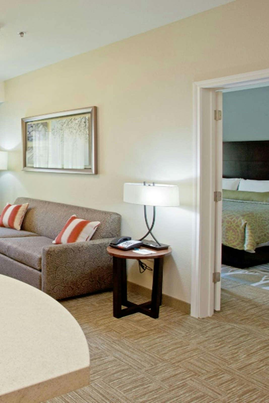 Hotel Staybridge Suites Odessa - Interstate Hwy 20 photo 2